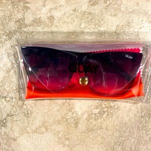 Quay sunglasses. Worn once they do not fit my face.